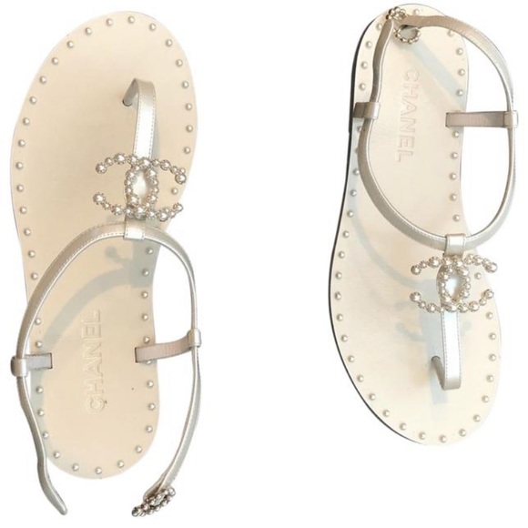 SOLD Chanel Pearl CC  Thong Sandals Eu 37 - Picture 4 of 4